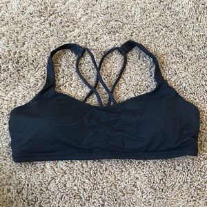 Lululemon free to be bra